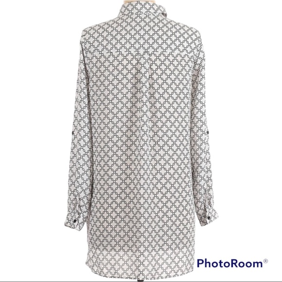 ⬇️Nordstrom Pleione Blouse White/Black Chain Pattern Long Sleeves Women's Small - Picture 2 of 6